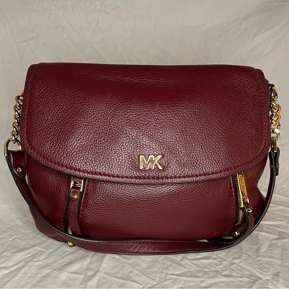 NWOT Michael Kors MK Evie Medium Pebbled Leather Shoulder Bag Burgundy - Picture 5 of 12